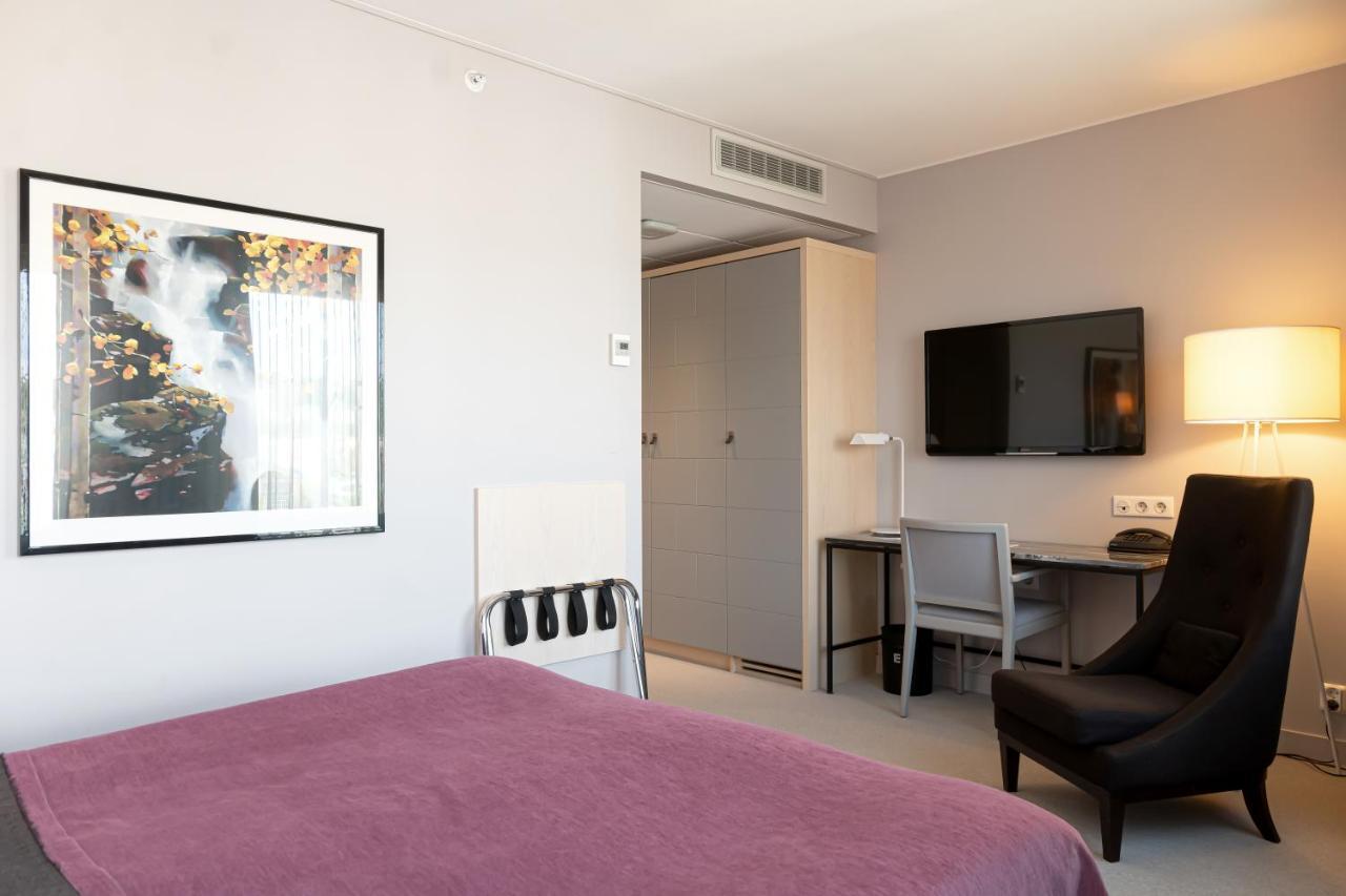 Elite Plaza Oernskoeldsvik Hotel Bagian luar foto