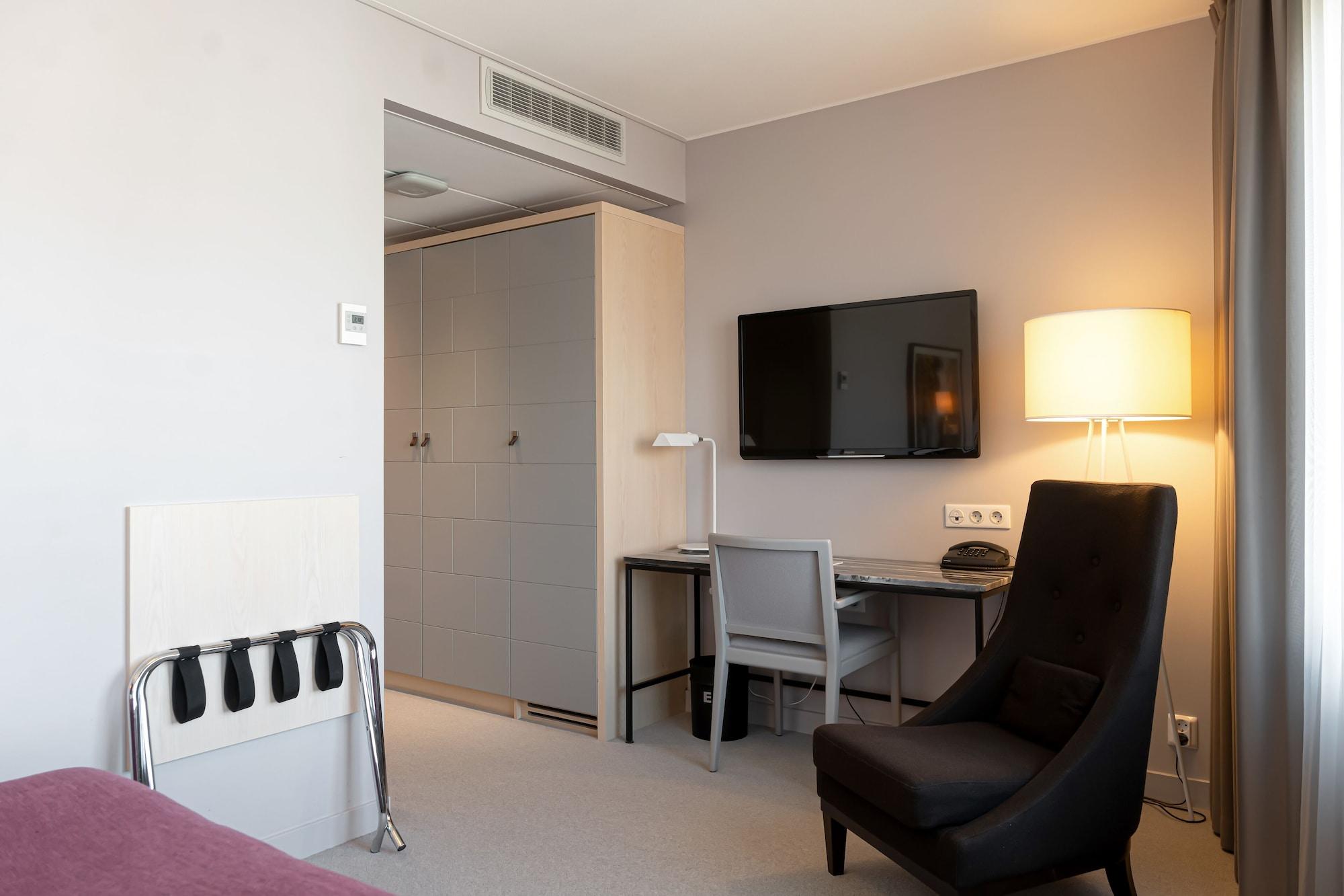 Elite Plaza Oernskoeldsvik Hotel Bagian luar foto