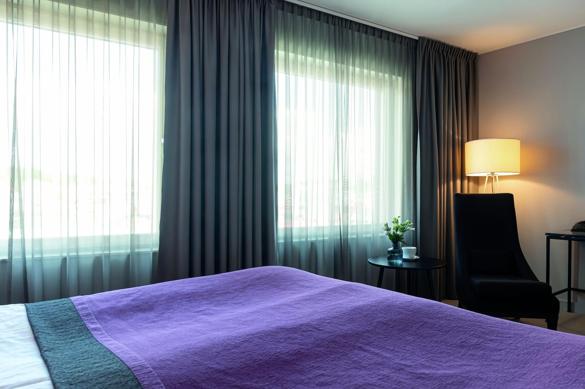 Elite Plaza Oernskoeldsvik Hotel Bagian luar foto