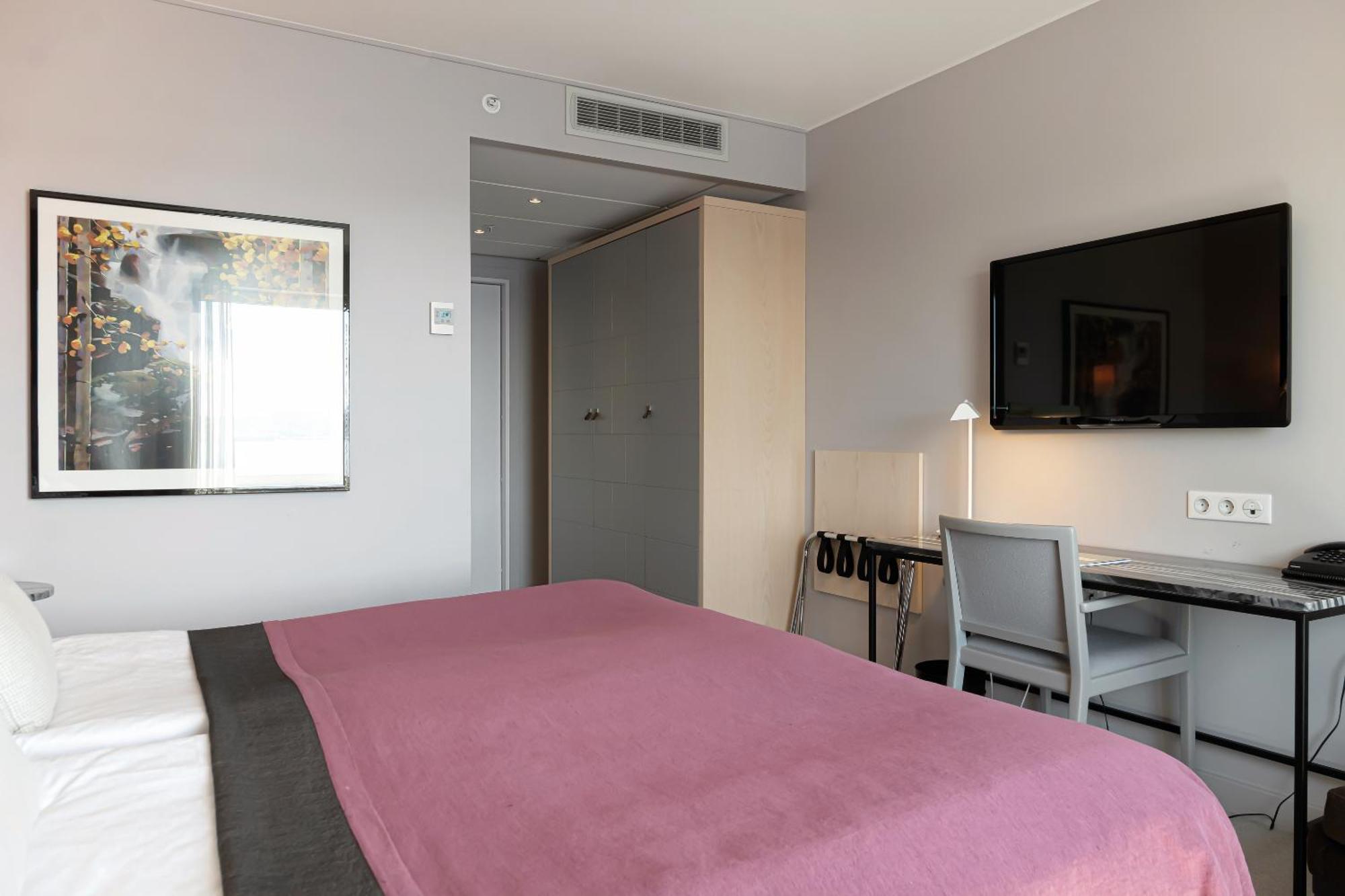 Elite Plaza Oernskoeldsvik Hotel Bagian luar foto