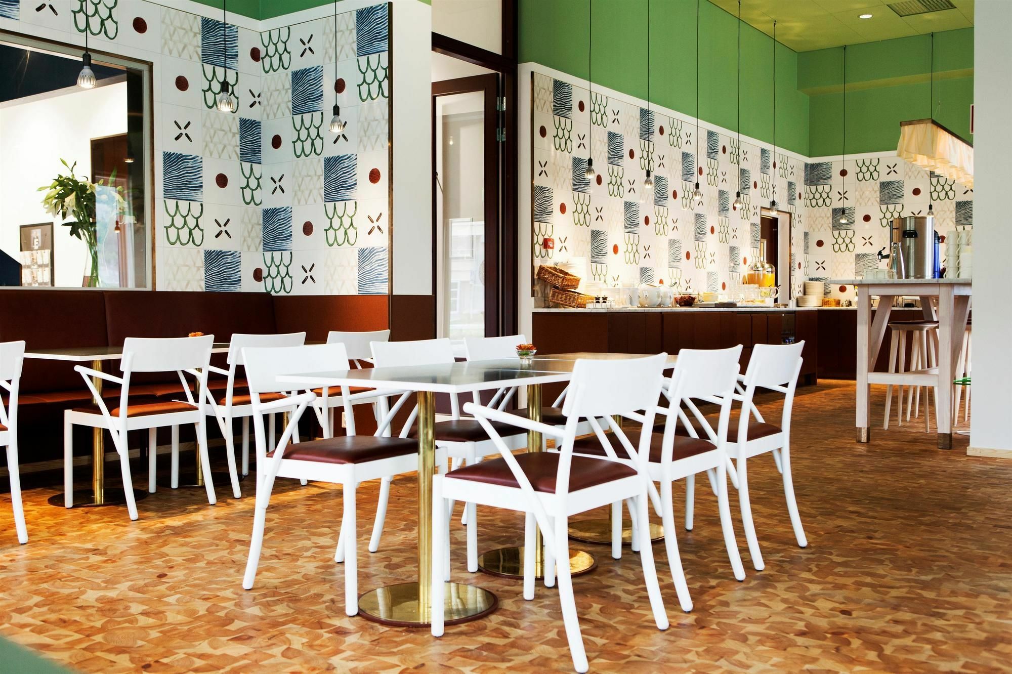 Elite Plaza Oernskoeldsvik Hotel Bagian luar foto